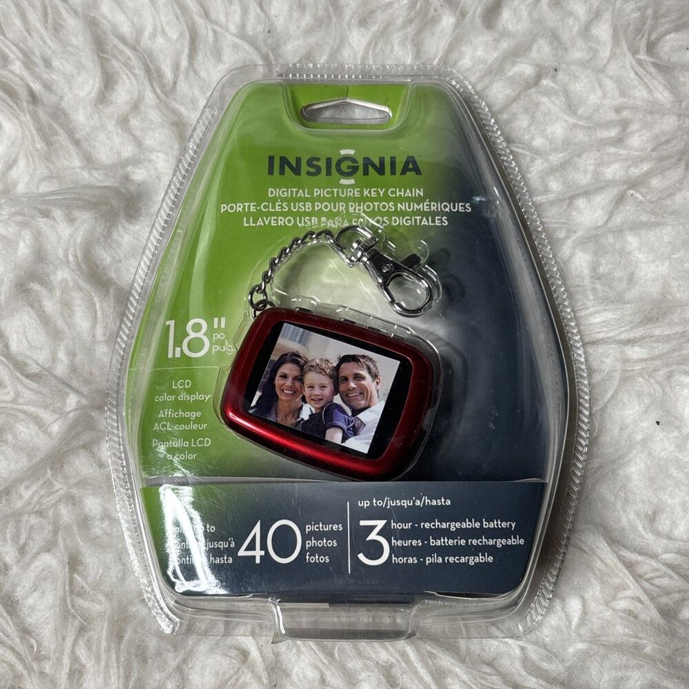 Insignia Digital Picture Keychain Holds up to 40 photos Red Factory Sealed Free